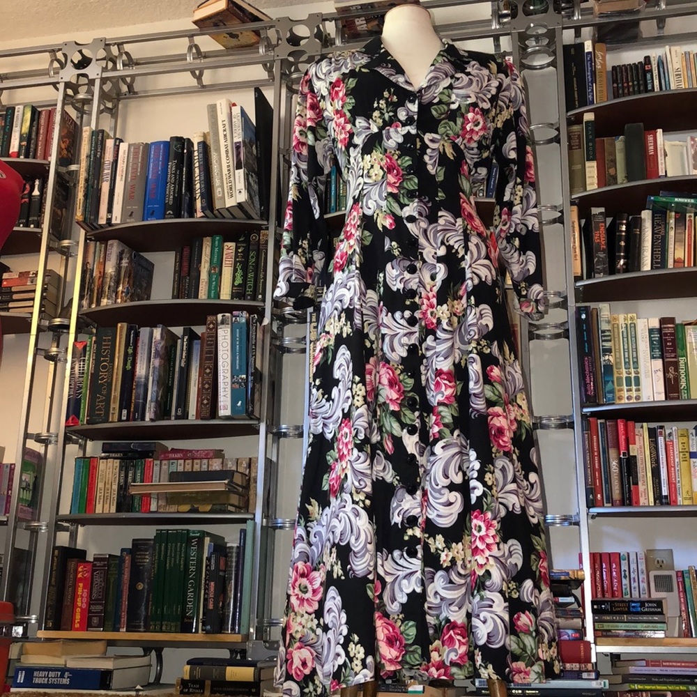 VTG floral button up dress